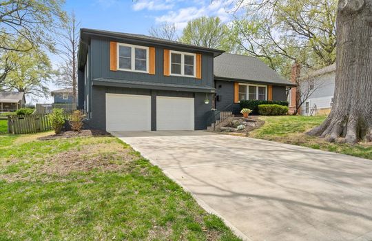 01-5619 W 92nd Terrace-24