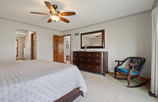 13-7610 Gillette St-13