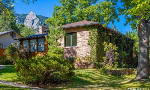 763 10th St [Boulder Notable]