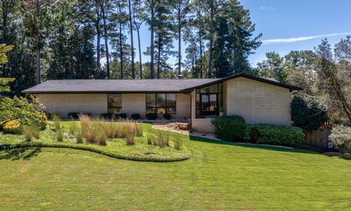 Frank Sinatra's Mid-Century Pool Oasis