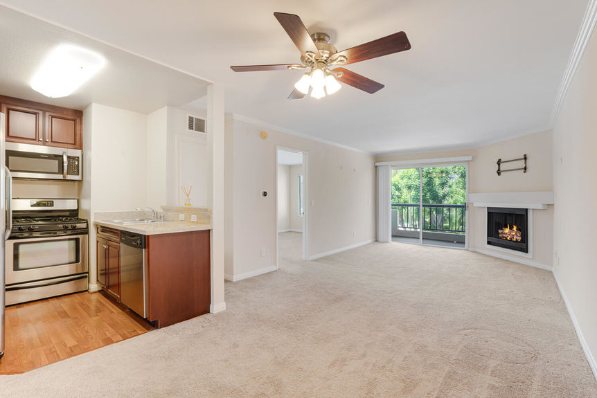 21520 Burbank Blvd 209 Los-large-002-002-Burbank1-1500&#215;1000-72dpi