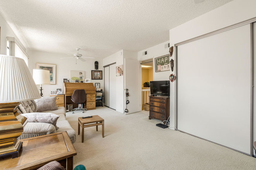 5711 Owensmouth Ave 112 Los-large-021-018-kevin7-1500×1000-72dpi
