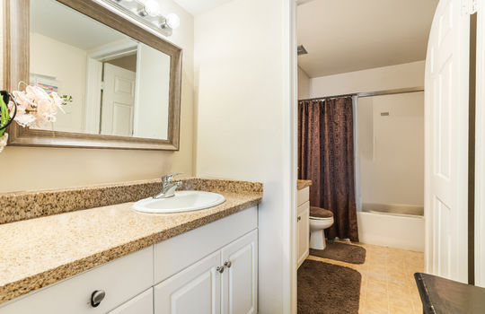 21550-Burbank-Blvd-313-Los-print-010-008-Burbank9-4200x2802-300dpi