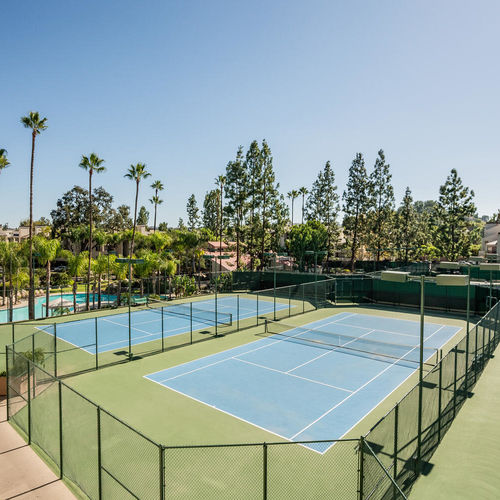 Your Ultimate Guide to Buying a Condo or Townhouse in Woodland Hills, CA