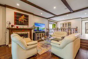 5711 Owensmouth Ave 127-large-003-025-Owensmouth1-1500x1000-72dpi