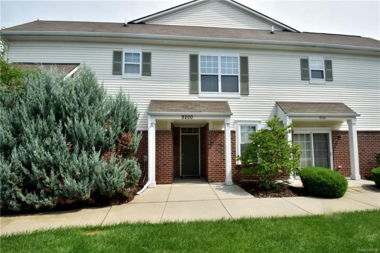 Farmington Hills MI Condos and Townhomes for Sale