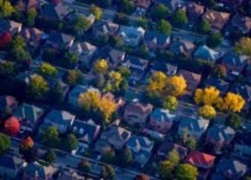 Aerial view of Oak Park MI neighborhood with tree-lined streets and homes