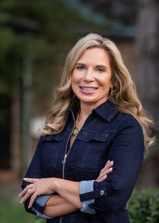 MaryBrunstPhoto_2021_00329-Edit (1)