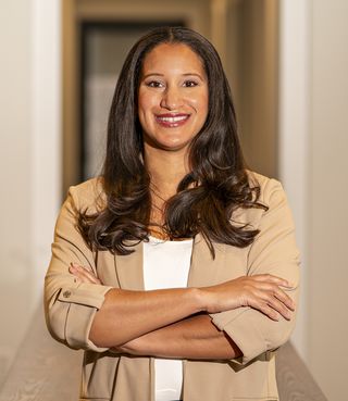 headshot_facing_8379