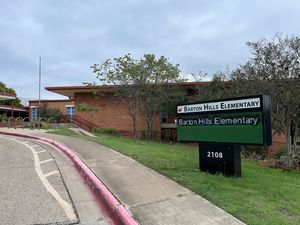 Local Austin Elementary School - Barton Hills Elementary