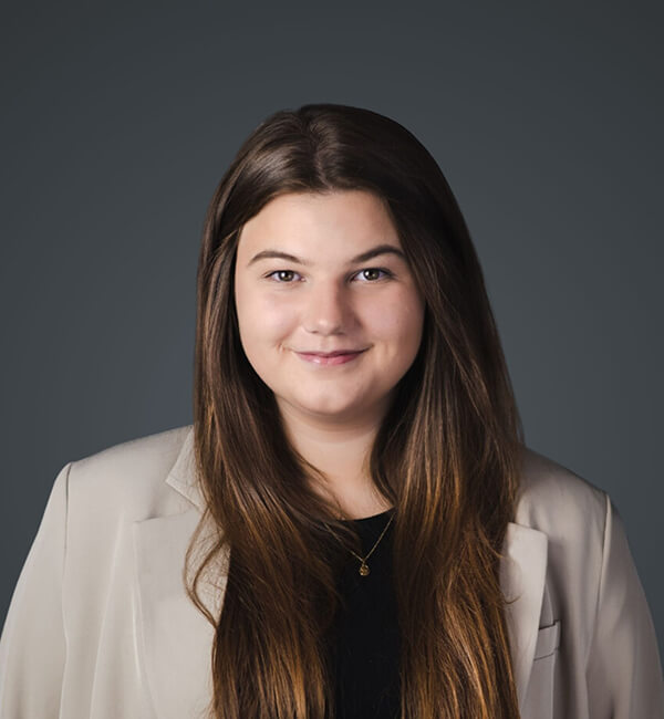 Tia-Jones—Sales-Representative