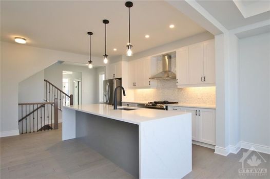 NORTHWOODS GALLERY 8