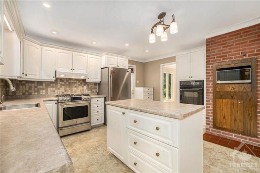 009_1986_richardson_7