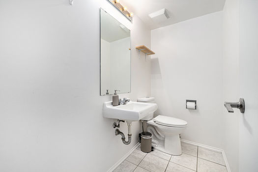 023_207_woodfield_d_18_265