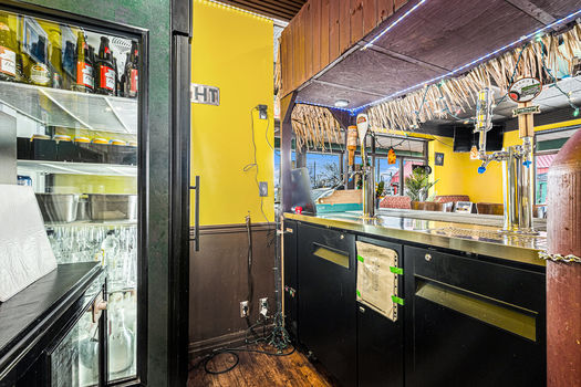 016_704_fourteenth_street_west-11_755