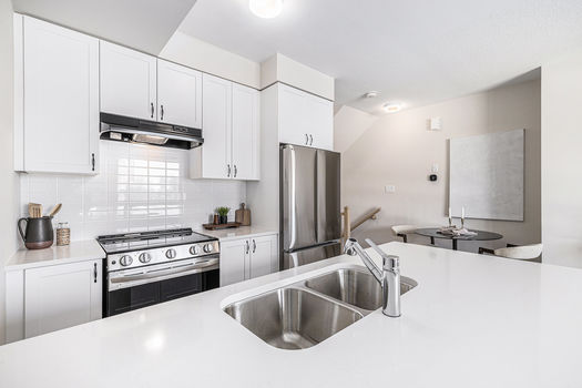 017_941_mishi_priva13_884