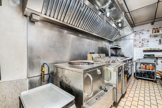 020_704_fourteenth_street_west-15_49