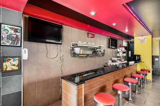 022_195_montreal_road-18_422