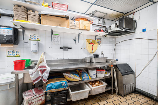 030_704_fourteenth_street_west-25_874