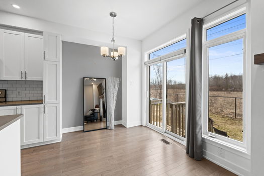 16-web-or-mls-653 Putney Crescent-26