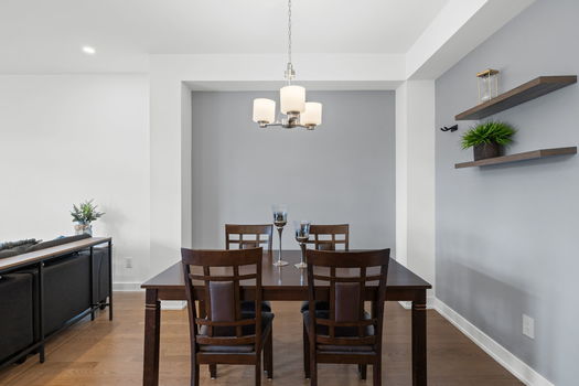 21-web-or-mls-653 Putney Crescent-31