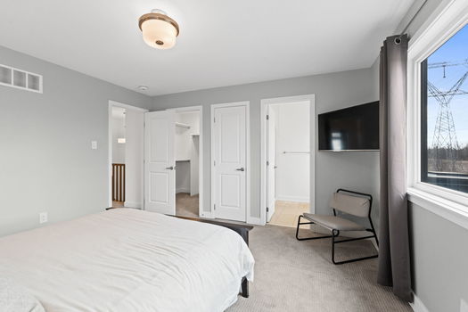 28-web-or-mls-653 Putney Crescent-46