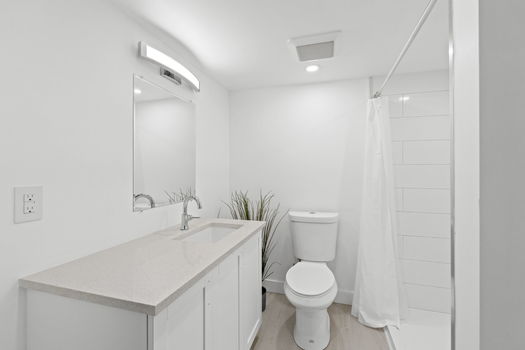 38-web-or-mls-653 Putney Crescent-35