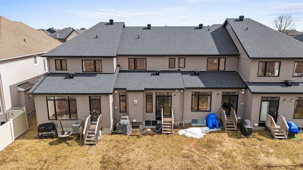 46-web-or-mls-653 Putney Crescent-7