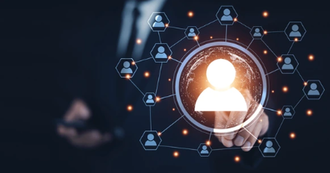 Oversee Buyer Engagement and Assess Offers