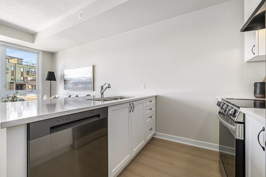 015_941_mishi_priva11_182