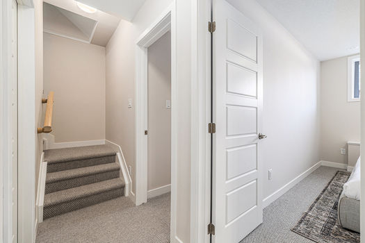 025_941_mishi_priva23_327