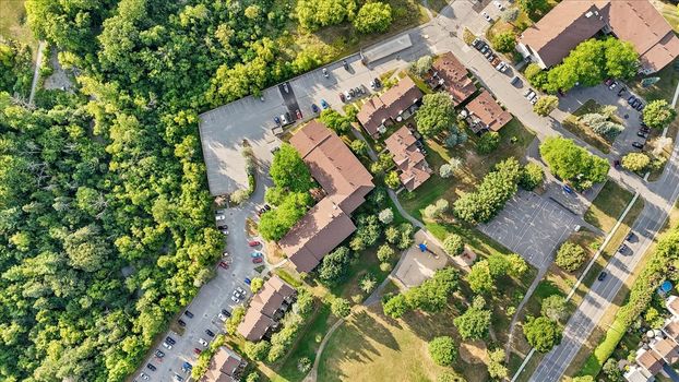 31-DJI_20250821182010_0189_D