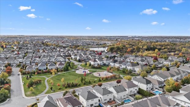 33-DJI_20251015151554_0045_D