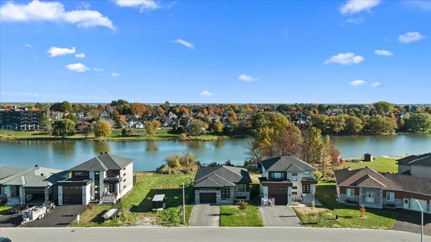 38-DJI_20251014154725_0168_D