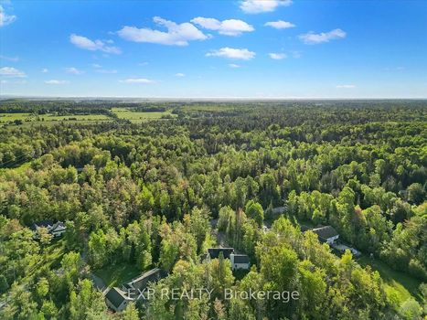 6ffdc75fb038274a3dd503f4411aa2f8-uncropped_scaled_within_1536_1152