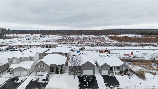 42-DJI_20251111113442_0033_D