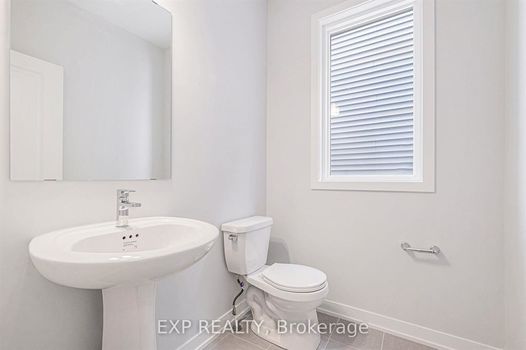 Photo 10 - powder room