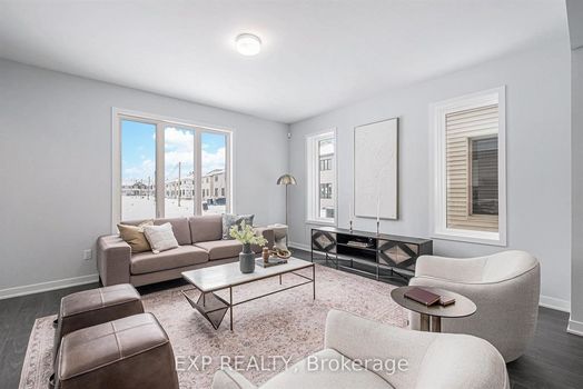 Photo 5 - living room