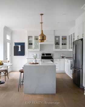 Photo 9 - Kitchen view