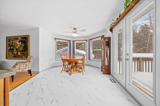 Photo 10 - 14-016A0356