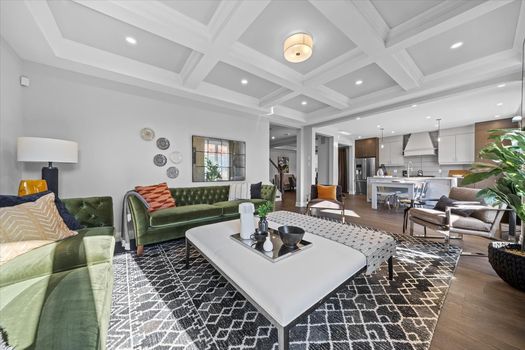 Photo 17 - 33-016A8176