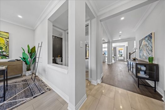 Photo 5 - 10-016A8119