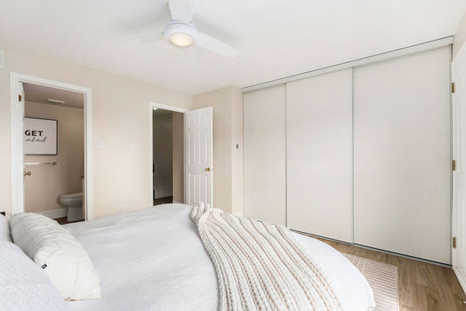 021_76_lakepointe_drive_22_457