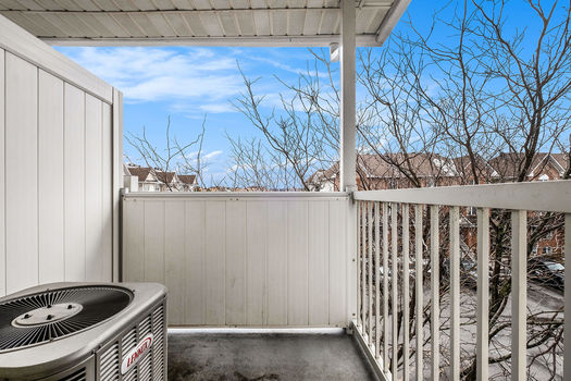 023_76_lakepointe_drive_24_221