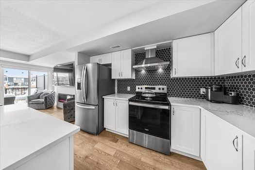 Photo 12 - 28-016A1759