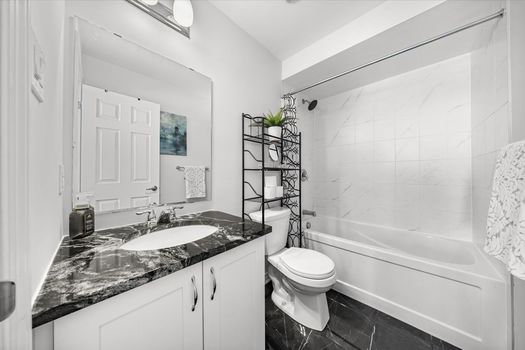 Photo 4 - 10-016A1705