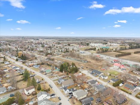 32-DJI_20260403164328_0013_D