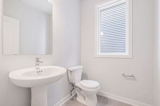 Photo 18 - of 013_1052_de_pencier_dr_2_920