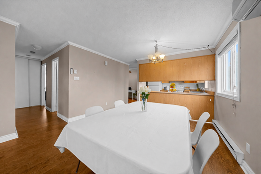 Photo 22 - Dining room photo 1