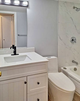 Photo 7 - bathroom 268 lorry greenberg (1)